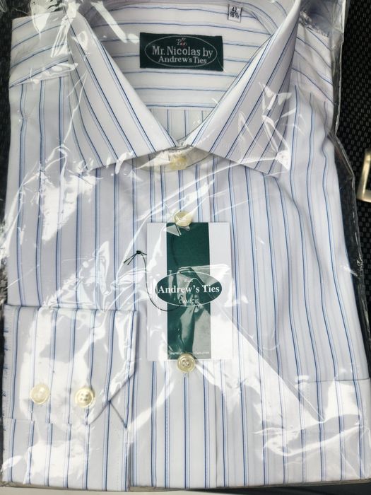 Vând cămașa și cravată și curea piele stoc 1500 buc