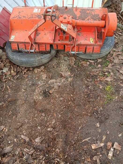 Tocătoare resturi vegetale