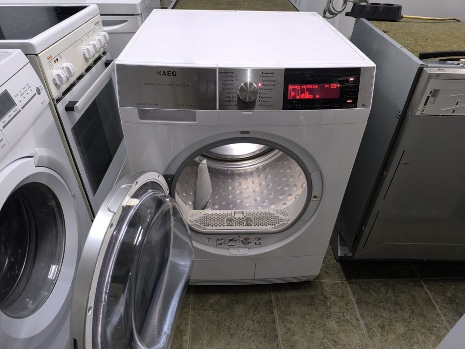 Сешилня AEG T97689IH3 - 8кг. термопомпа А+++  Топ Оферта.