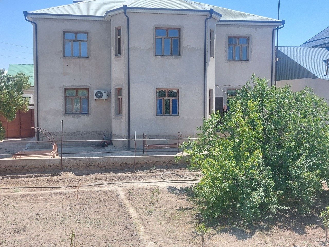 В телецентре продаётся двухэтажный дом, 6 комнат