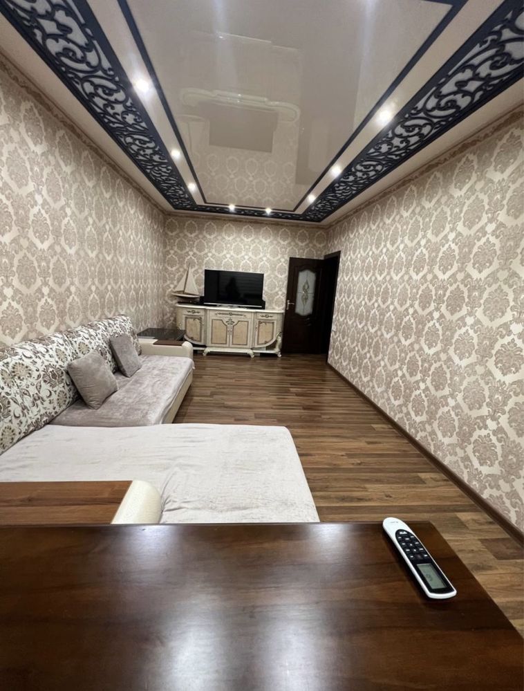 Юнусабад2 4/4/4 84м2 , ориентир Универсам , продается квартира
