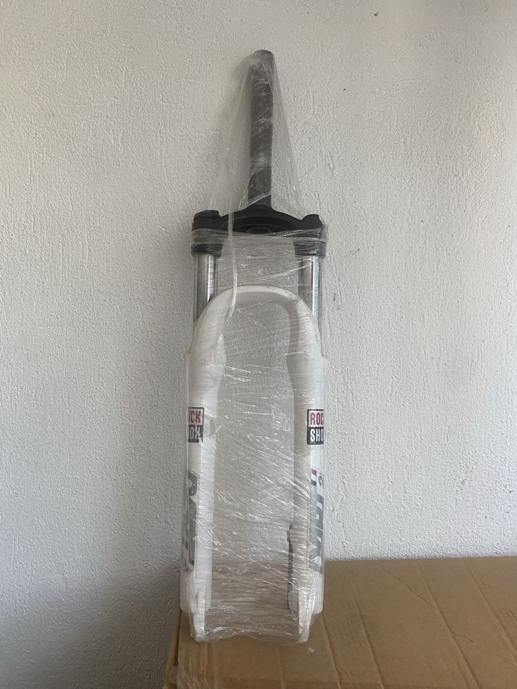 Вилка Rock Shox Dart2