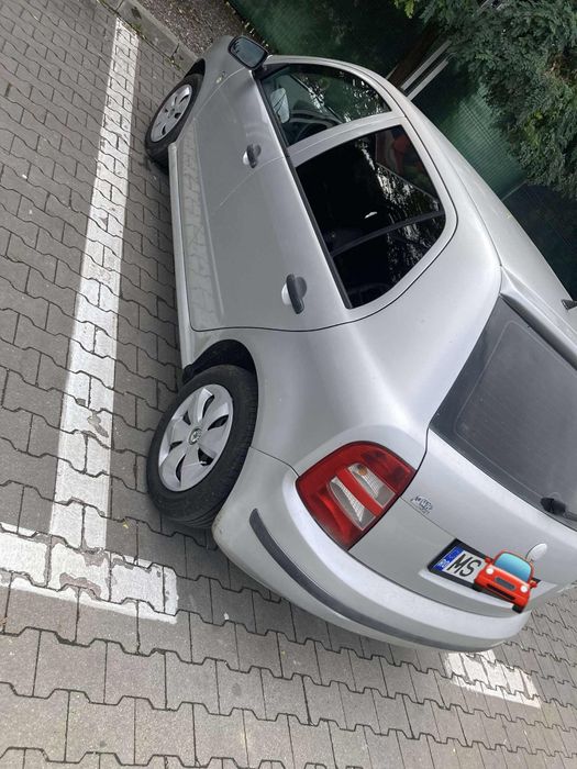 Vând Skoda Fabia
