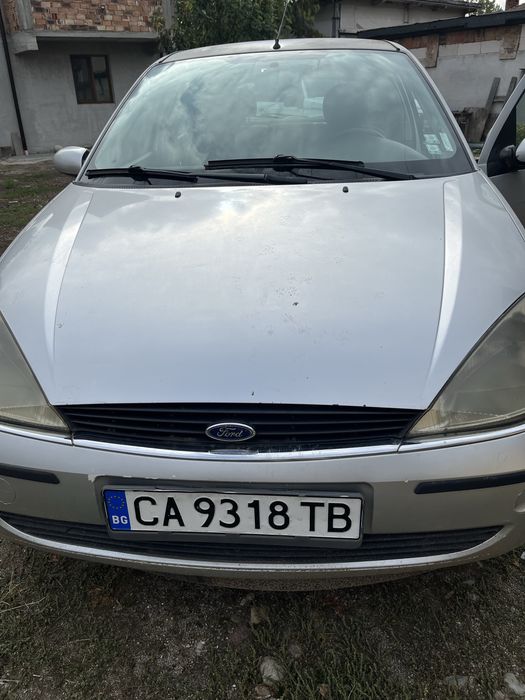 Продавам Форд фокус Ghia