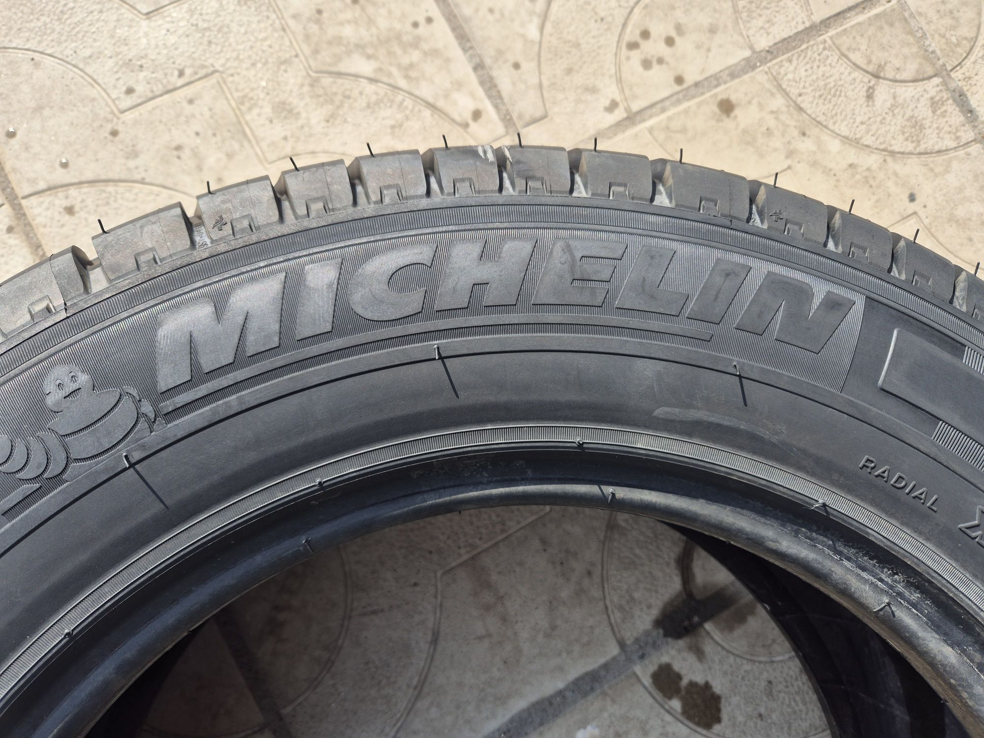 1бр.лятна бусова гума 215/65/16 C 8PR.Michelin Agilis  Нова