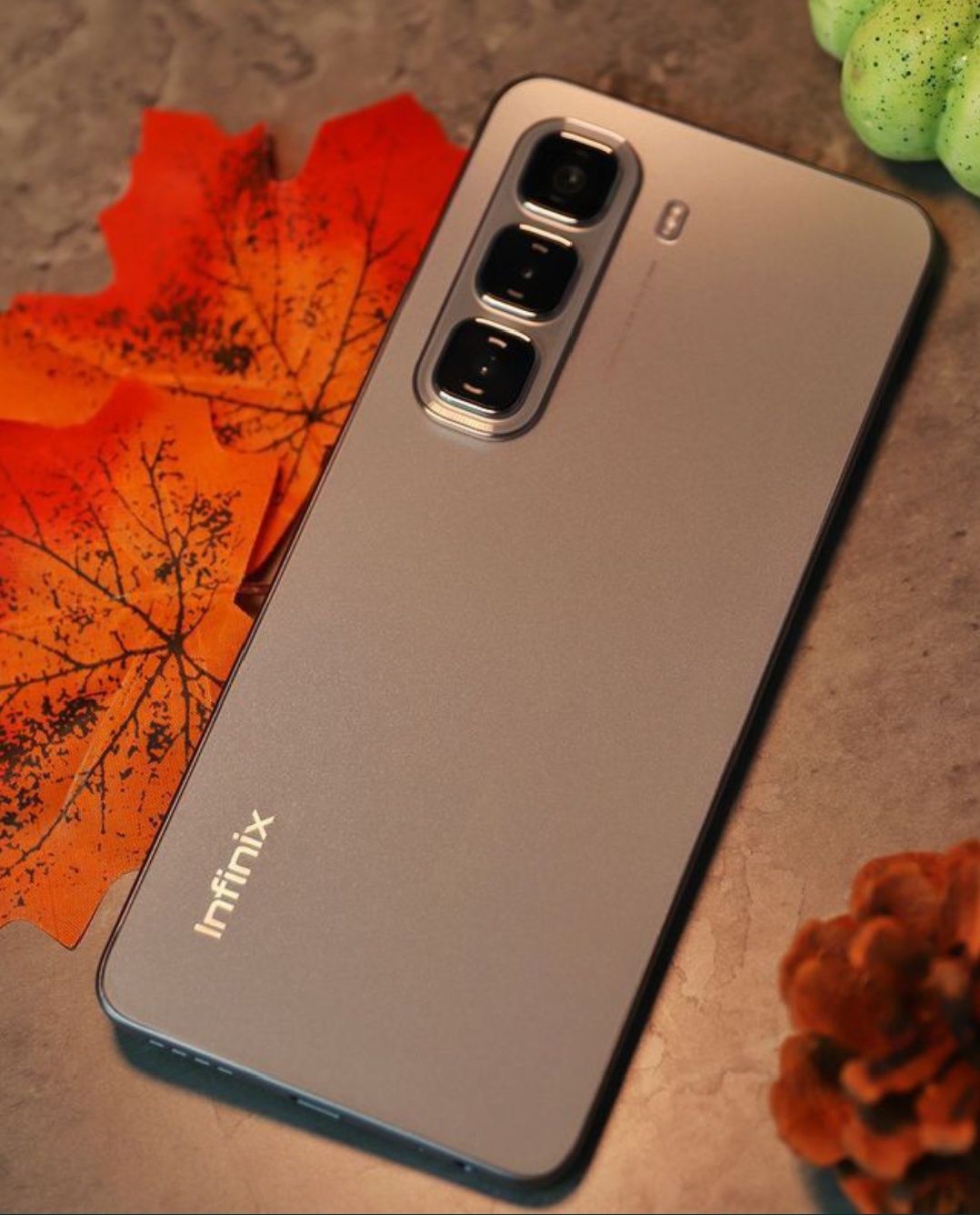 Infinix hot 50 Titanium 8+8/256gb xolati ideal srochna sotiladi