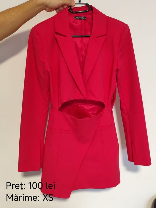 Rochie de ocazie, purtată doar o singură dată.