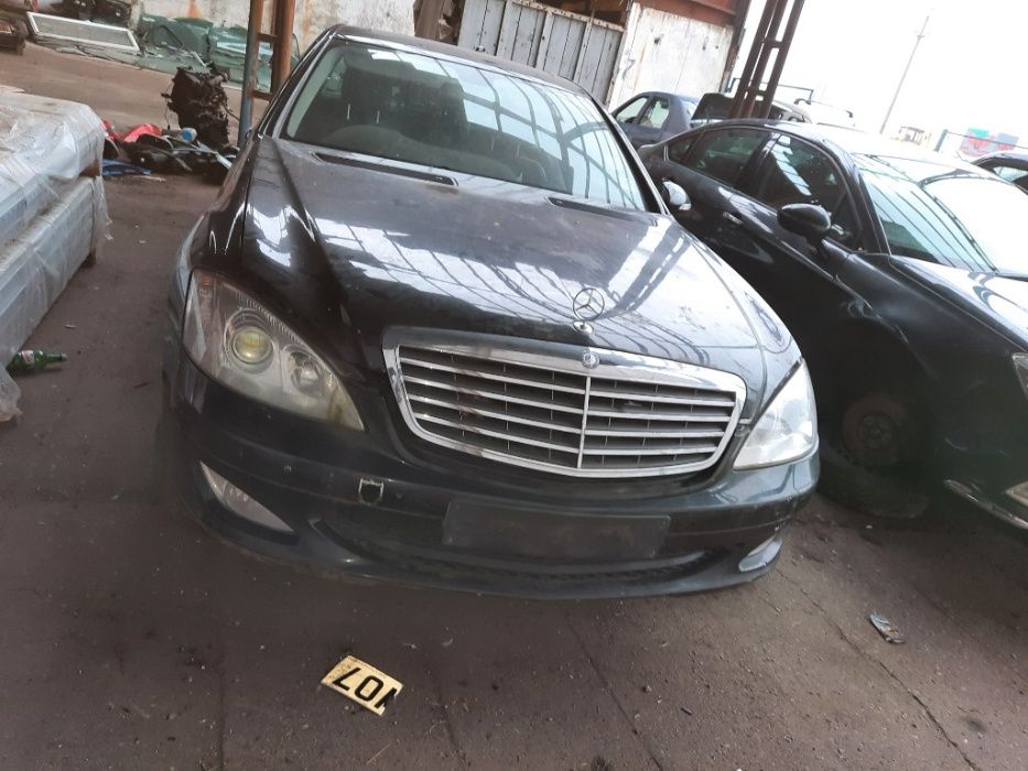 Dezmembram Mercedes-Benz S-Class W221 3.0CDI /W220 3.2D  An 2002-2009