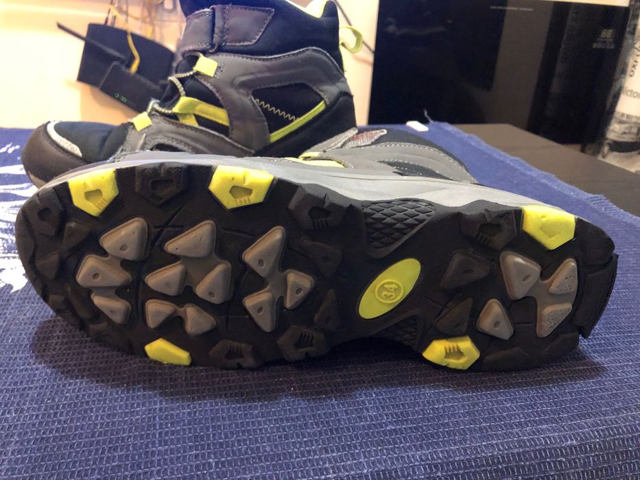 Детски зимни боти