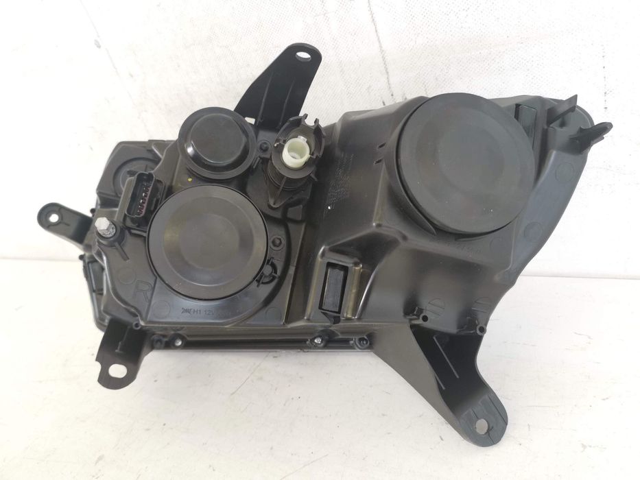 Десен фар Дачия Логан 2 / Dacia Logan 2 Оригинален, в добро състояние