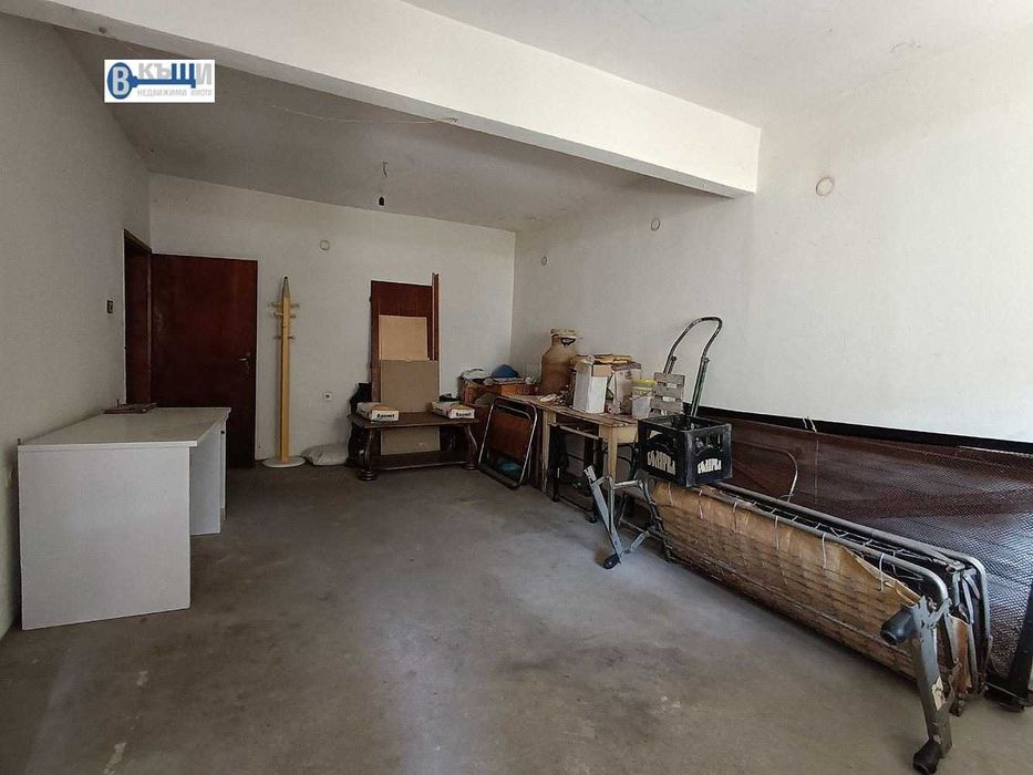 Тристаен тухлен апартамент в кв. Бузлуджа