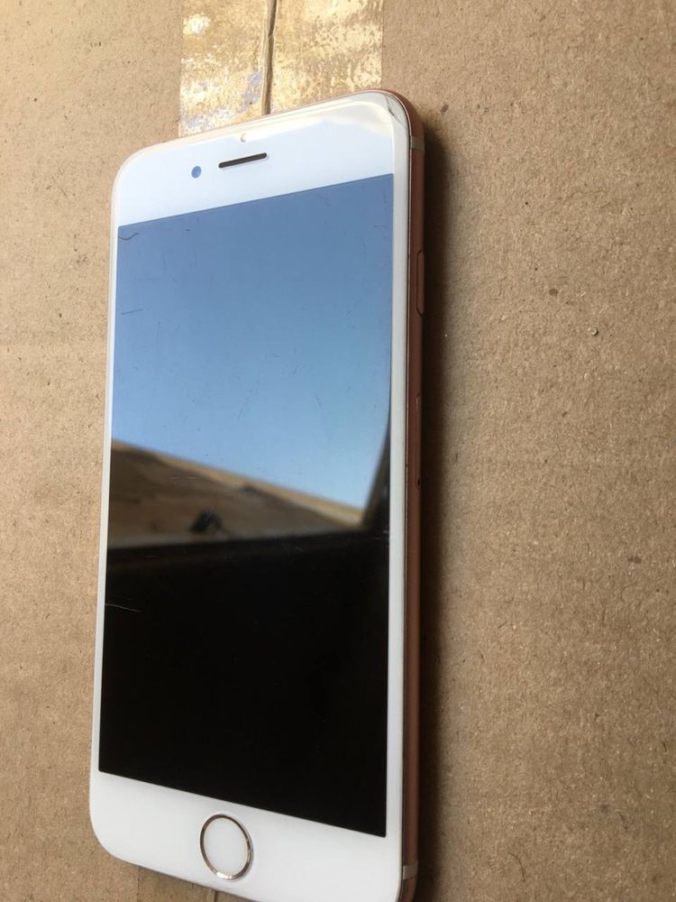 Iphone 6s.        .