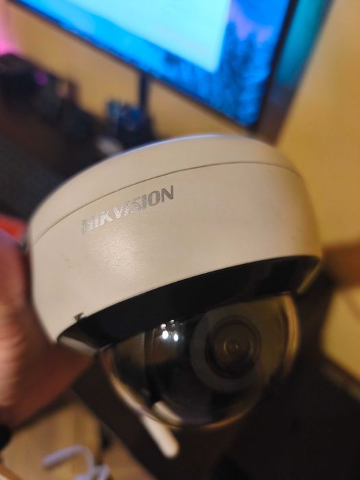 IP камера Hikvision 2CD2141G1-IDW1 4MPx H.265 WiFi и вграден микрофон