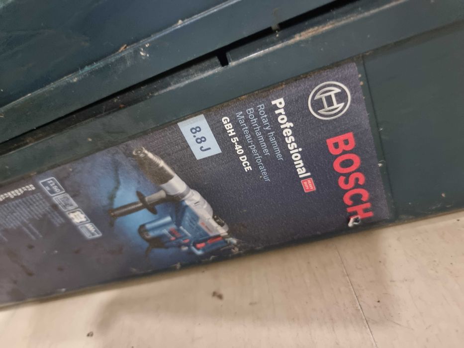 Перфоратор Bosch Professional GBH 5-40 DCE