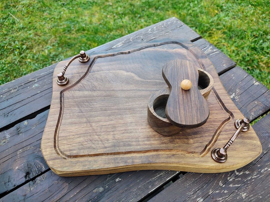 Дъска - поднос за мезета