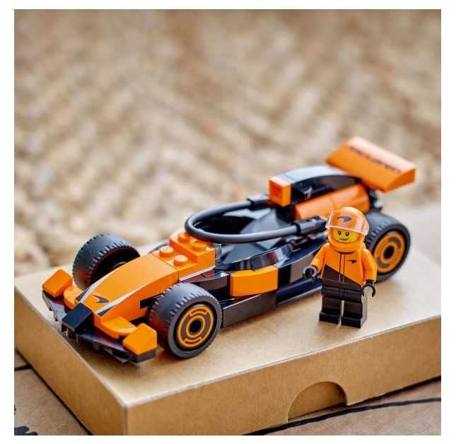 Lego City 60442 - F1 Racer with McLaren Racing Car