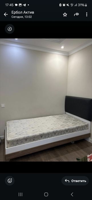 Детская кровать с матрасем