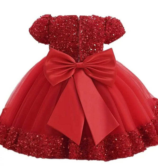 Детска червена рокля