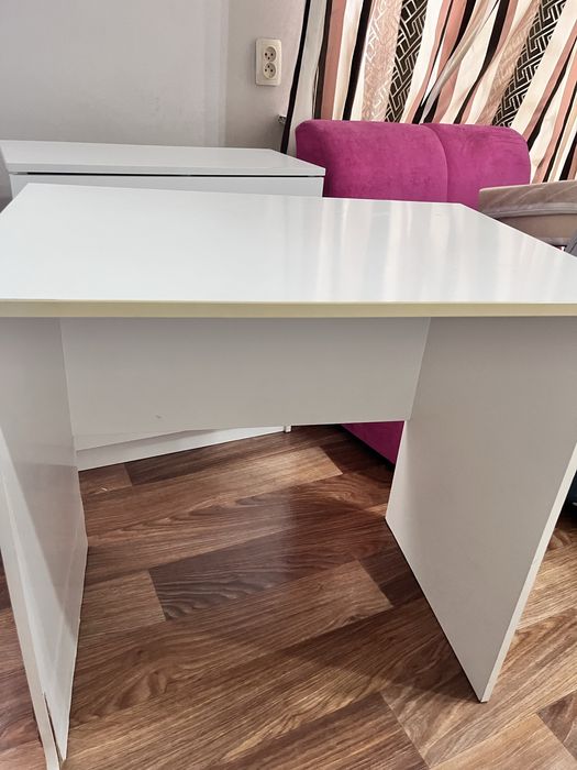 срочно продам стол