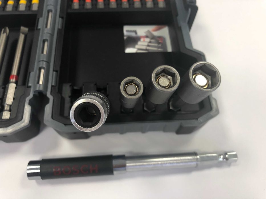 Bosch накрайници, битове, вложки и държачи 43 части, внос от Германия