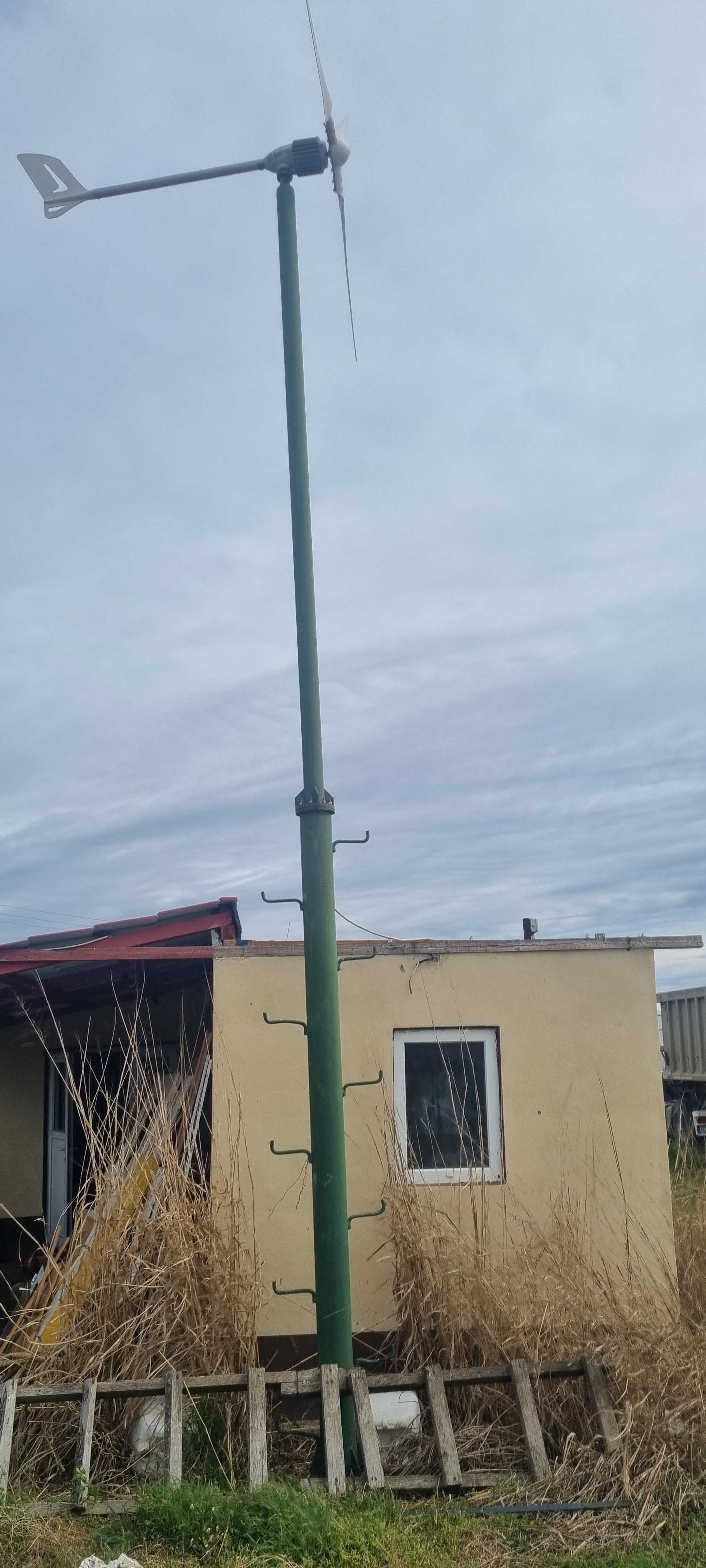 Eoliana 2000 w cu controler si stalp