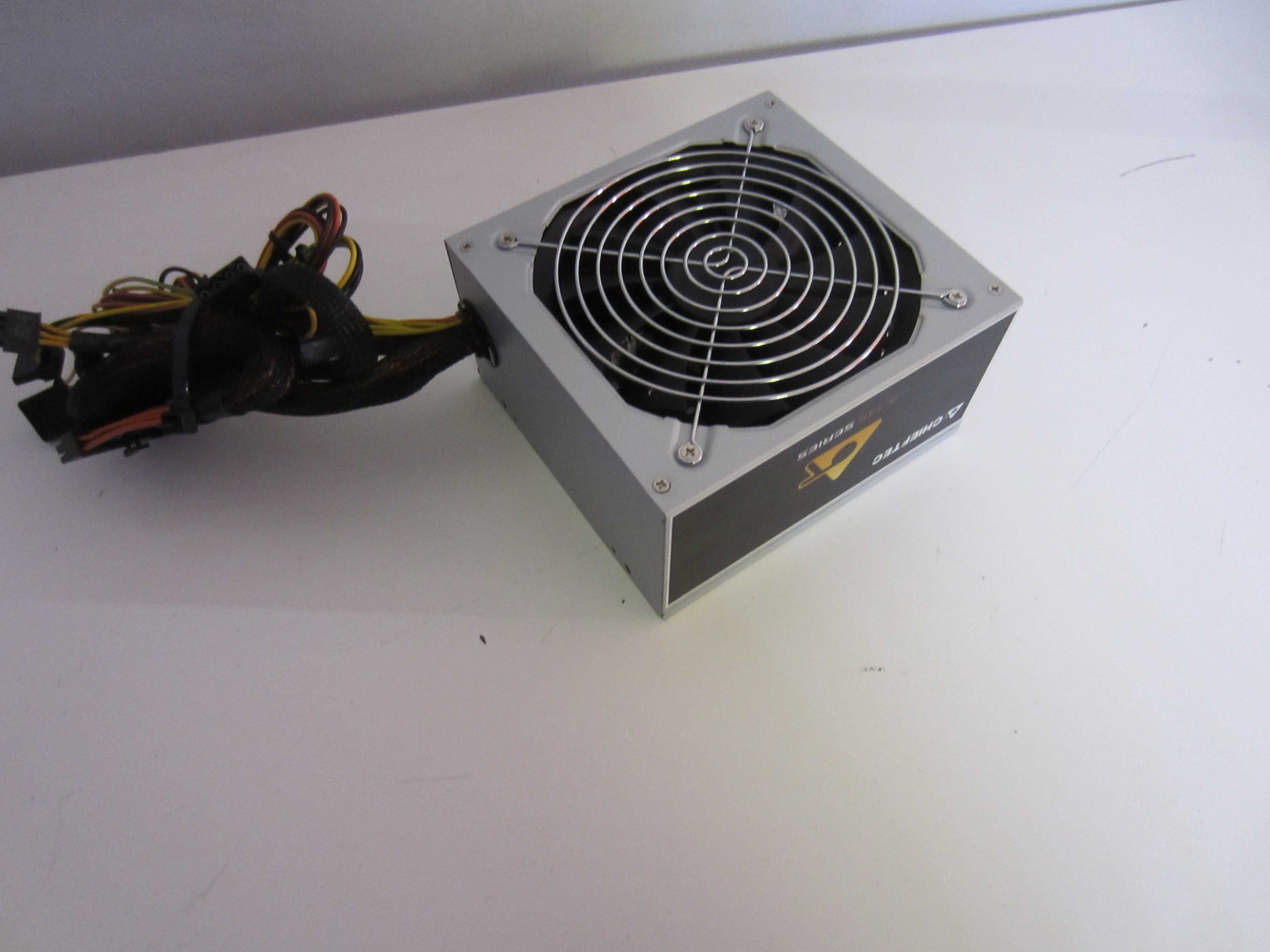 Захранване  CHIEFTEC 400W 80PLUS BRONZE  FAN 14см. конектор  PCI-E 6+2