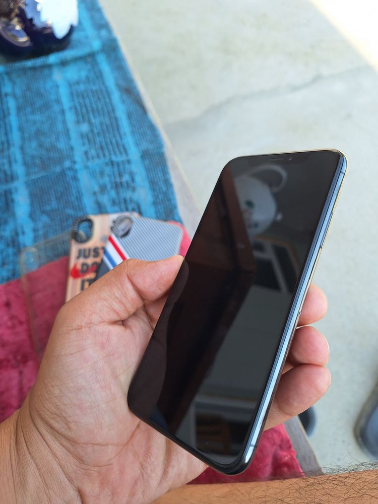 Iphone Xs 64 Gb 74% a'lo holatda