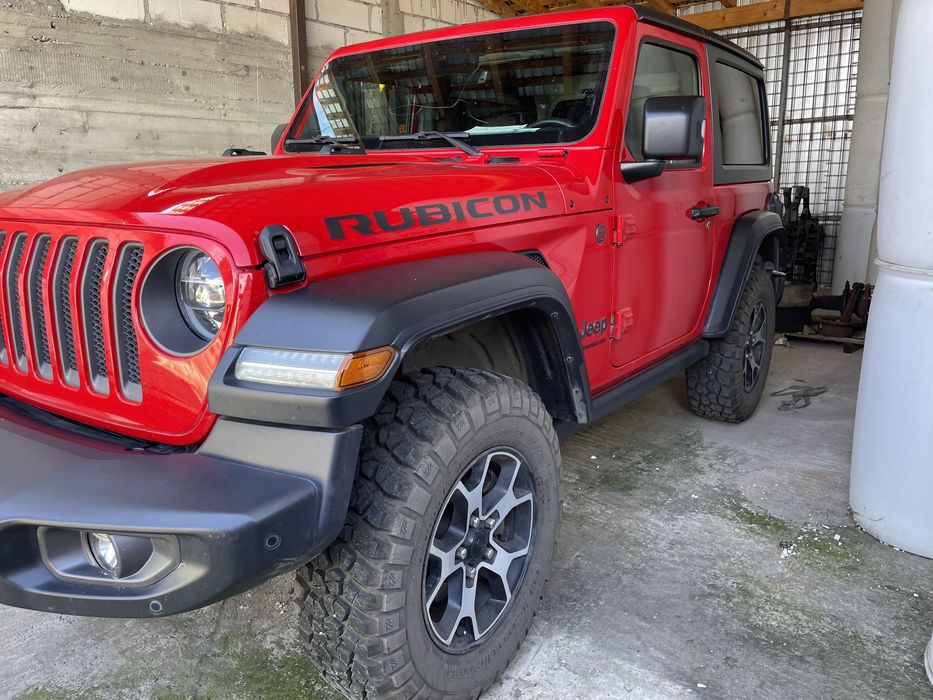 Jeep Wrangler Rubicon 43000 km scimb imobiliare materiale de construct