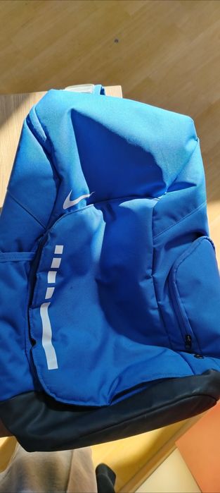 Ктообменяется на ориг элит рюкзак