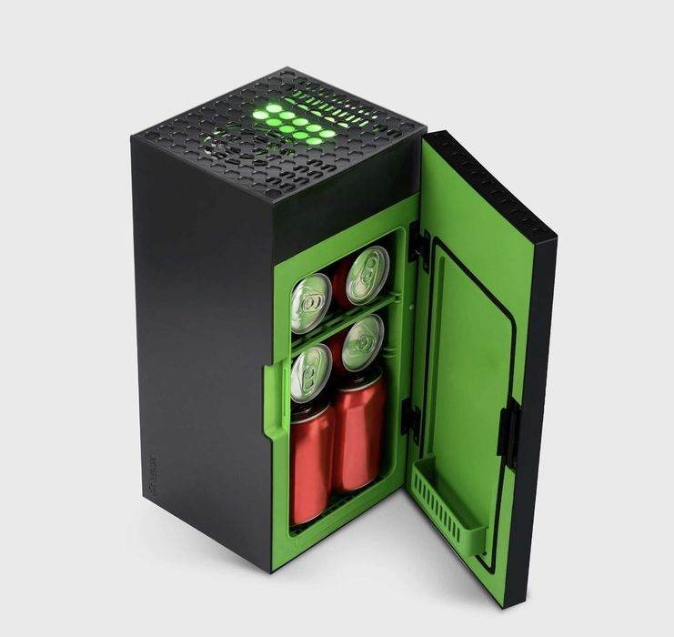 Frigider Xbox Series X, capacitate 10L, negru