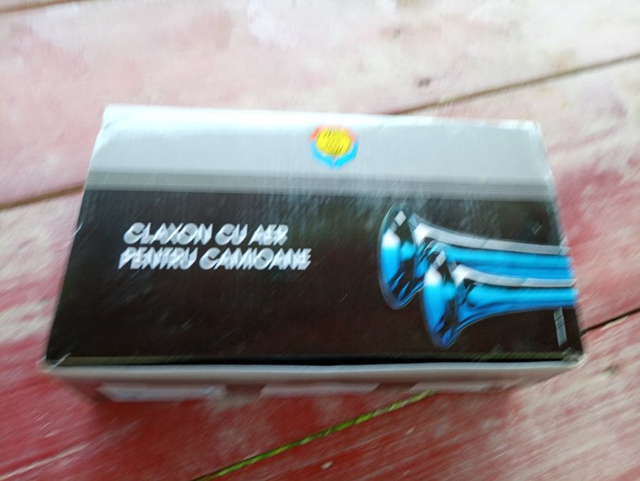 Vând claxon cu aer pentru camioane