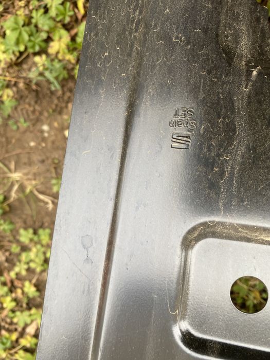 Panou lateral dreapta prag stalp Seat Leon IV break combi