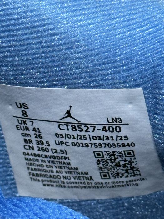 Jordan 4 University Blue *Calitate Premium*