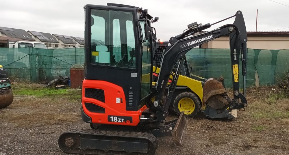 Excavator miniexcavator eurocomach 2021 cabina închisă