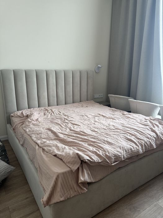 Кровать двухспальная (180*200)