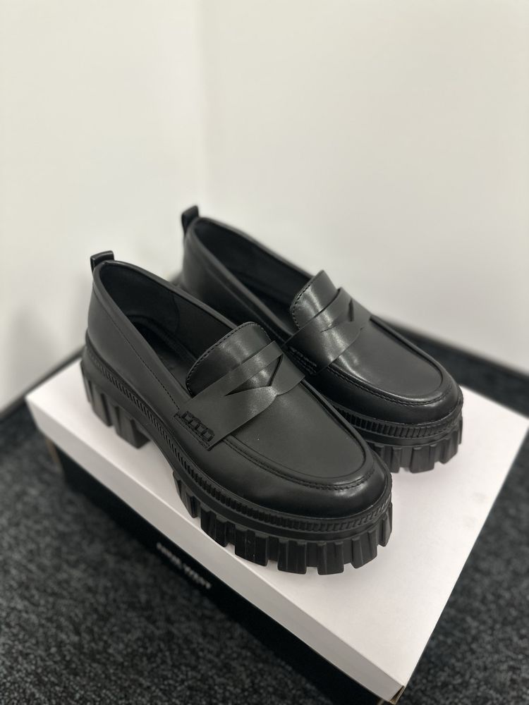 Дамски обувки Stradivarius