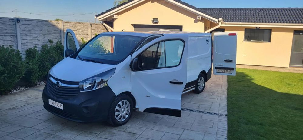 Opel Vivaro Model Extra Lung