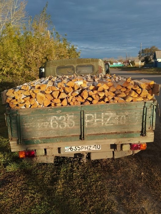 Дрова берёза сосна колотые.