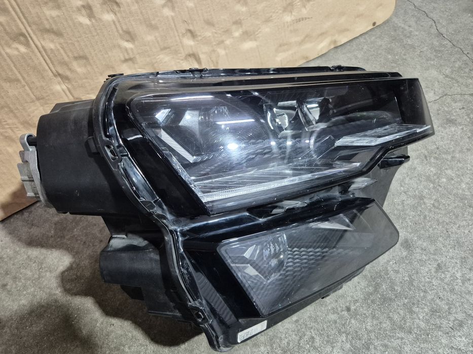 Десен Фар Skoda Karoq Full Led Шкода Кароя фарове