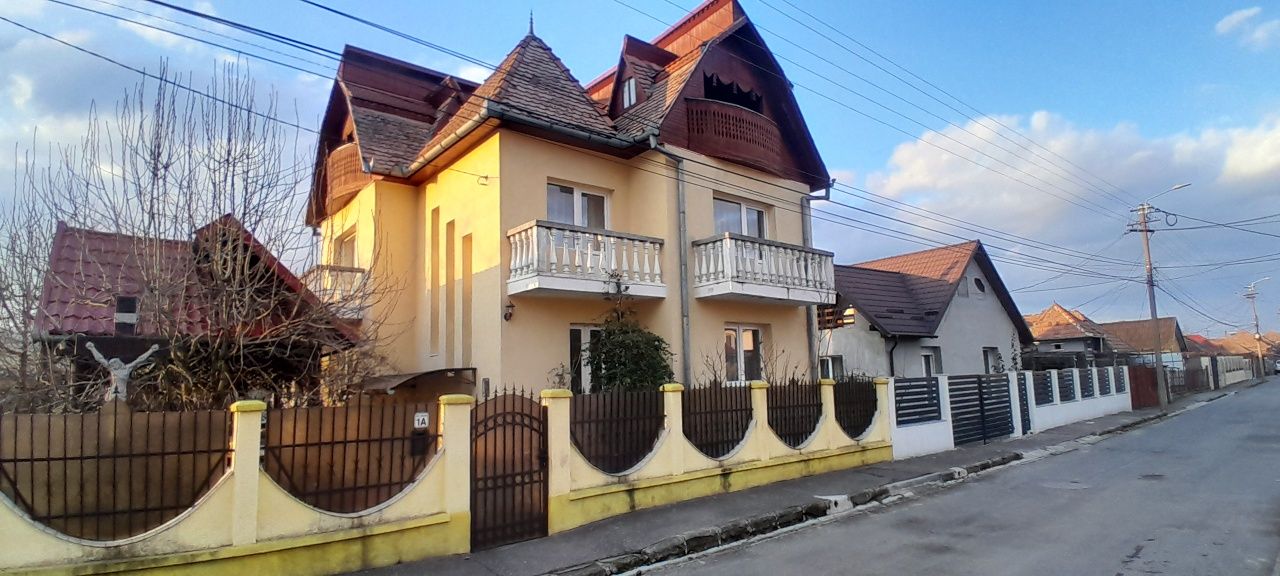 Casa cu etaj  gherla