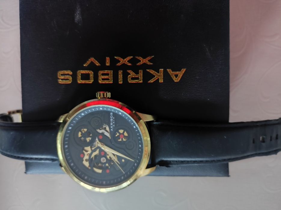 Уникален ръчен часовник Akribos