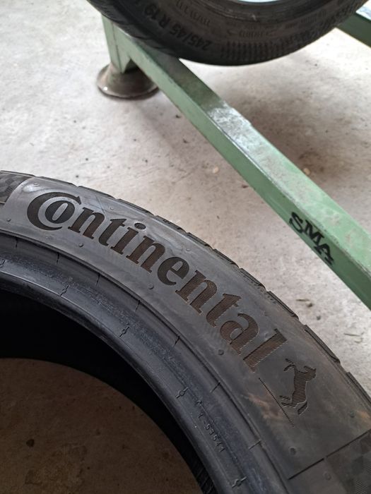 2 anvelope iarnă 245 45 r19 Continental