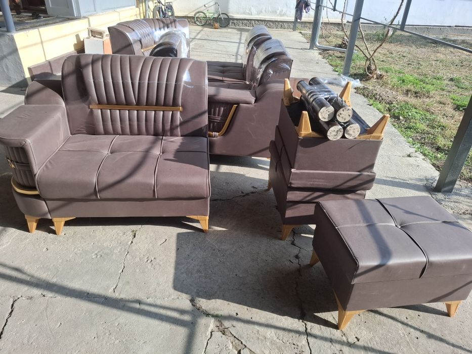 Продаётся Мебель, уголок, диван