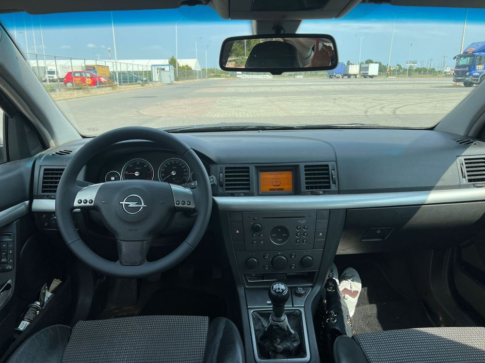 Vand Opel Vectra C GTS/2.2 Diesel/An 2003/Clima functionala/270000 km