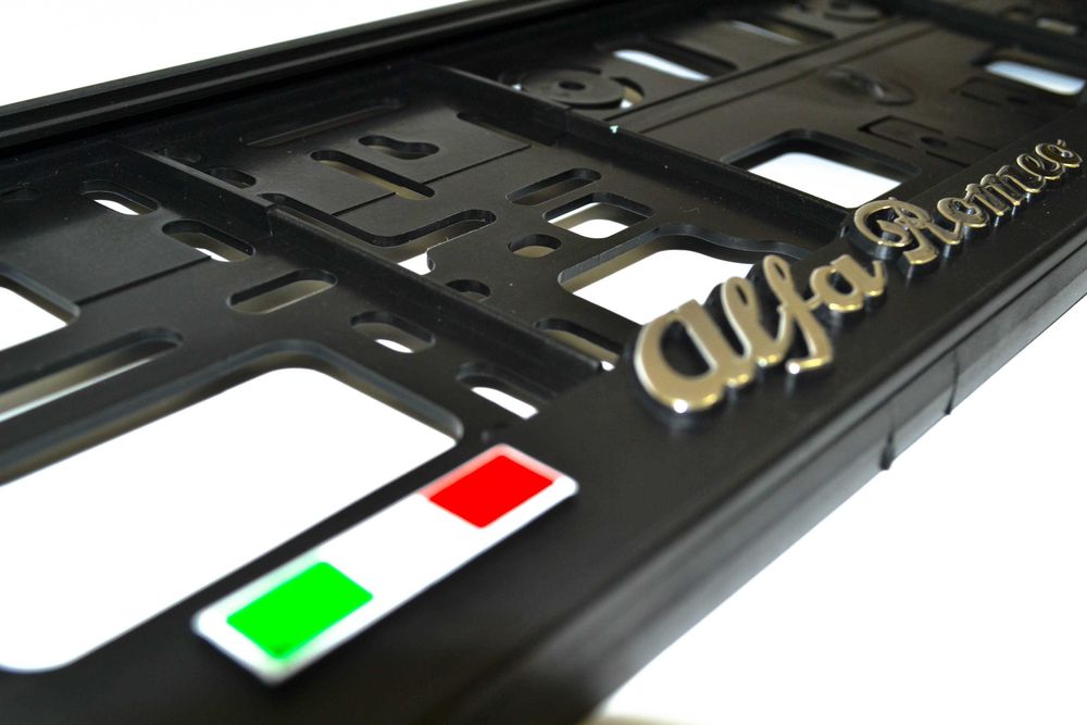 Рамки за регистрационен номер Alfa Romeo Cuore Sportivo