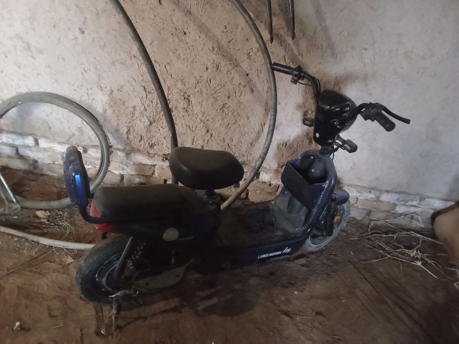 Электро. скутер.