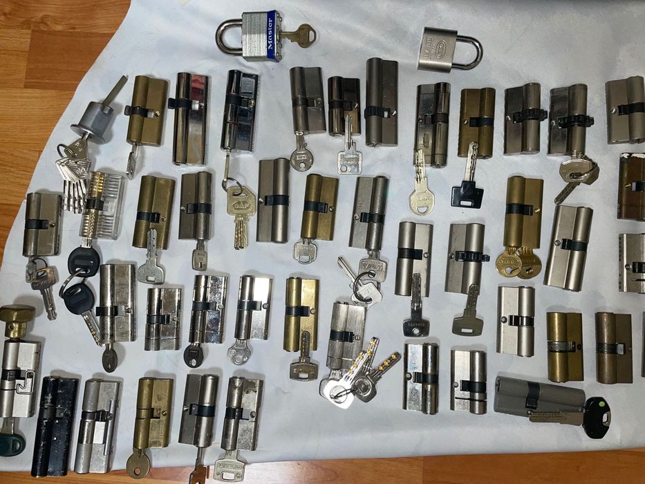 Спешно! Голям ключарски комплект