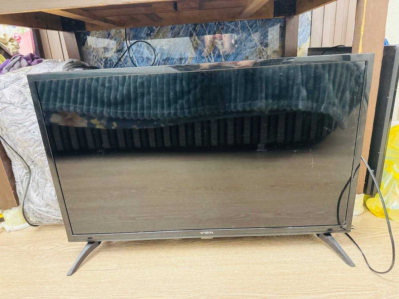Телевизор YASIN 32"