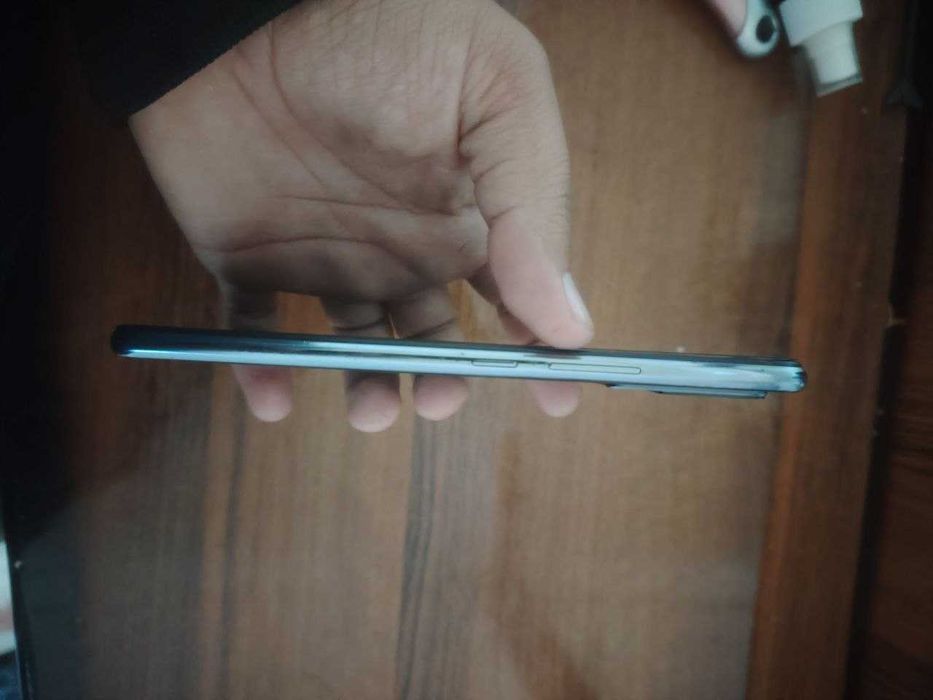 Vivo 21e 8+4 srochni sotladi