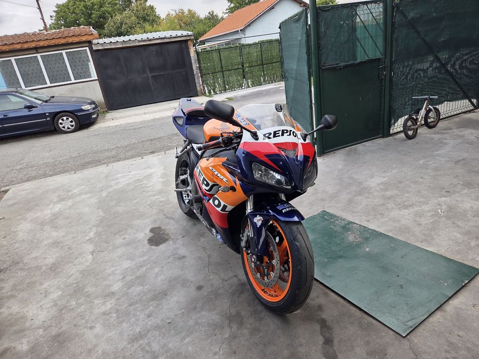 Honda cbr 1000 rr
